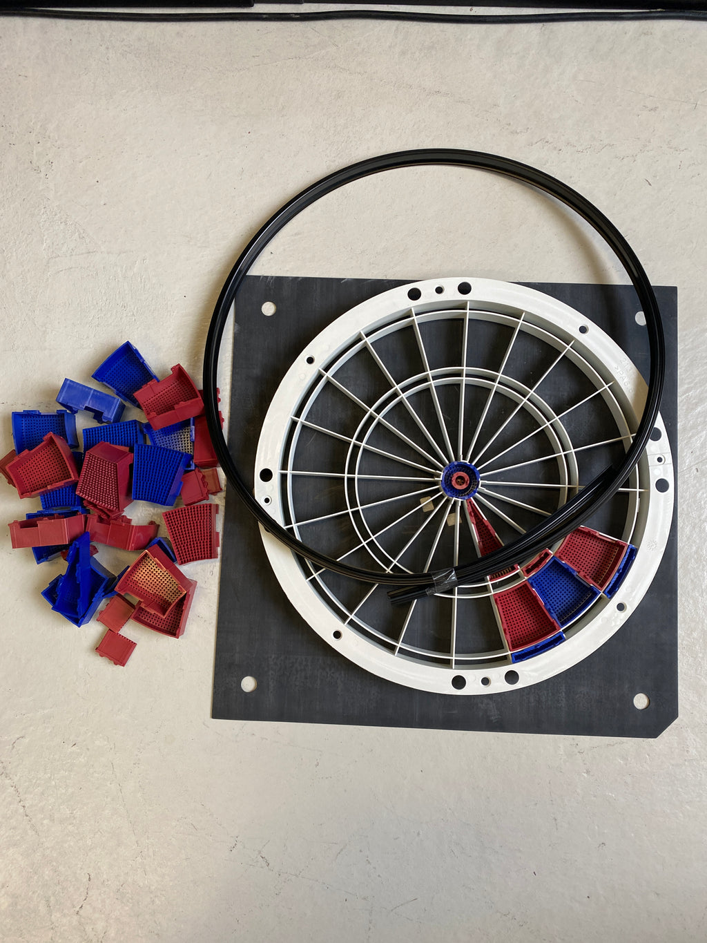 Jeu de fléchettes complet Löwen Dart