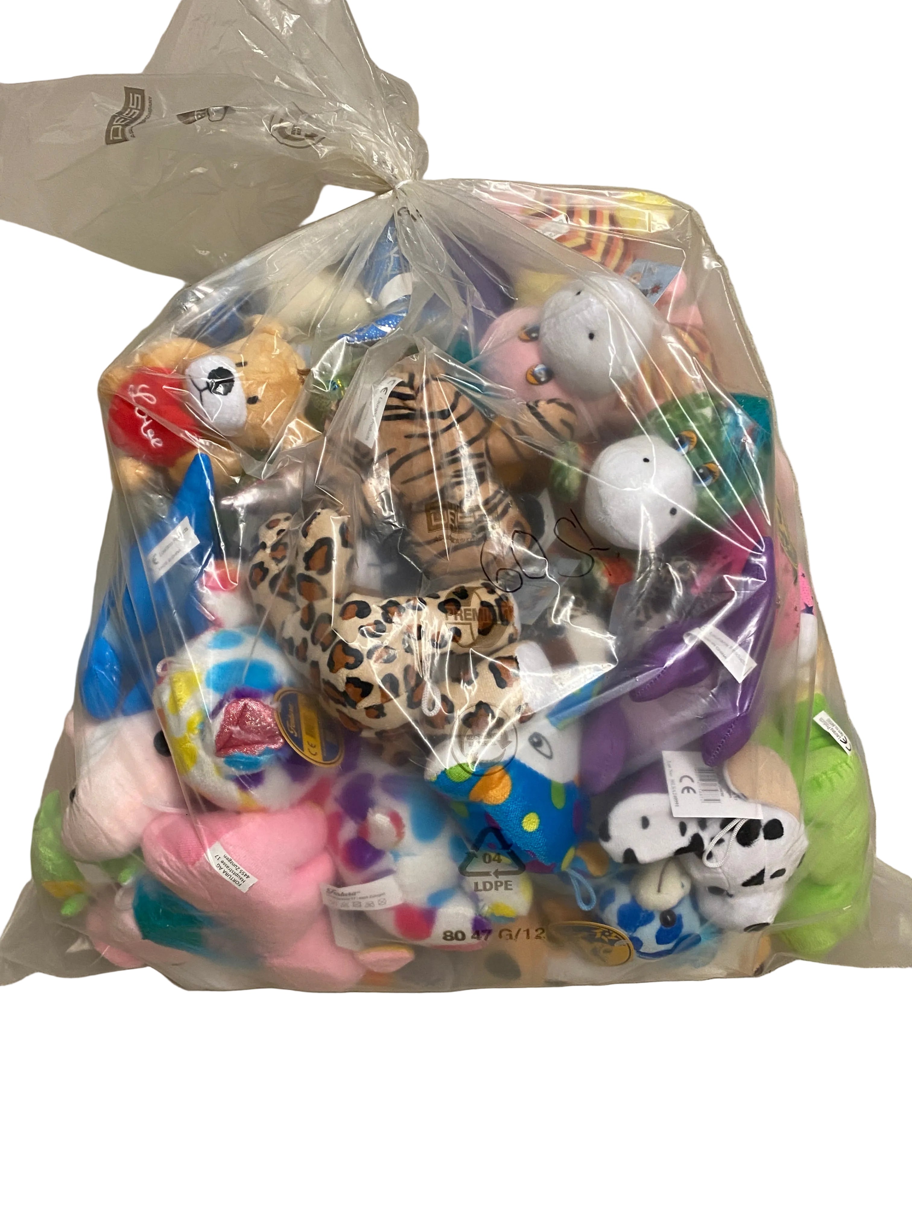 Peluches en sac 60 pièces